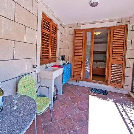 Blue Sea Room With Kitchenette And Balcony - No 6 * Zaton (Dubrovnik-Neretva)